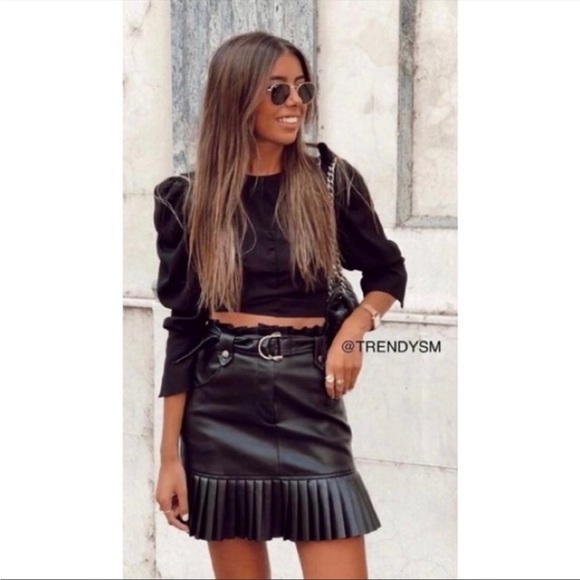 Zara black pleated leather skirt - Picture 9 of 16